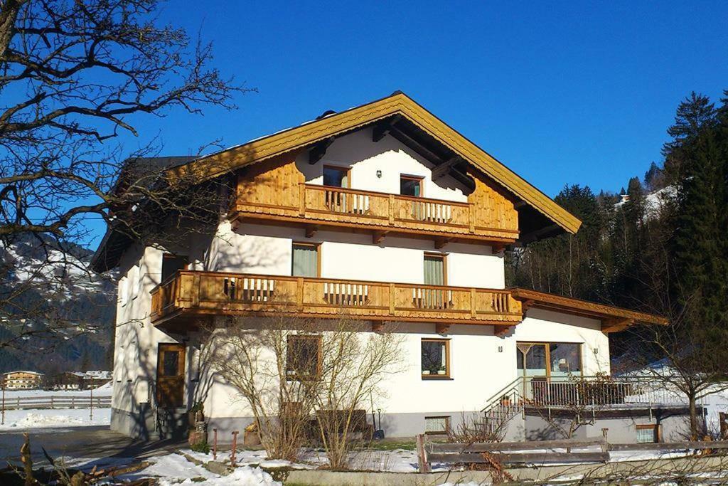 Gaestehaus Hauser Hainzenberg Exterior photo